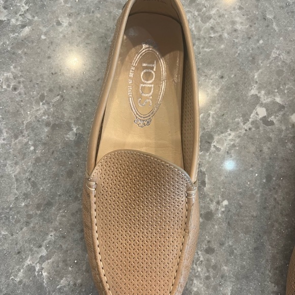 EUC Tod's Leather driver shoes size 36/6 - Picture 4 of 8
